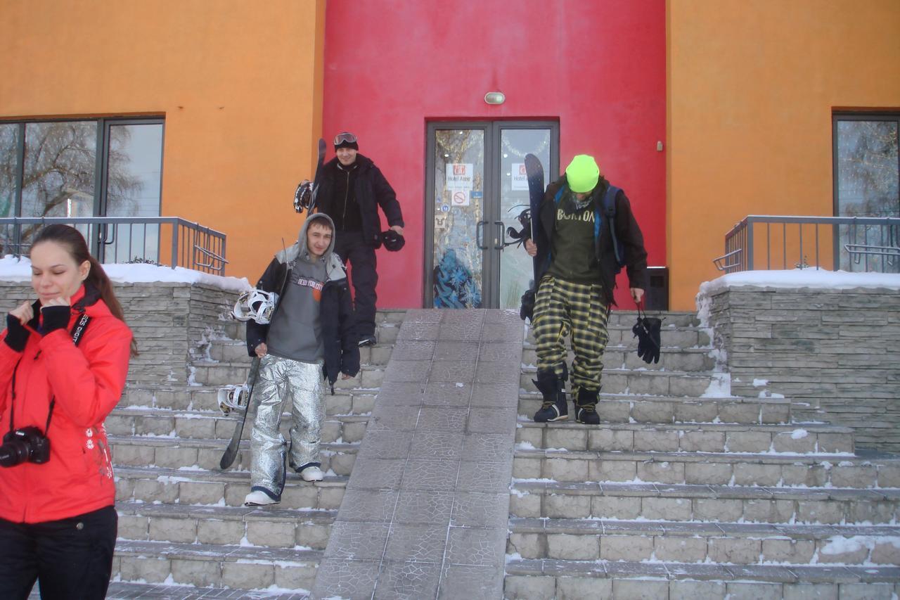 Amir Hotel Karakol Exterior photo